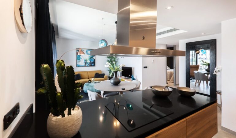 10 Crystal Street, WY